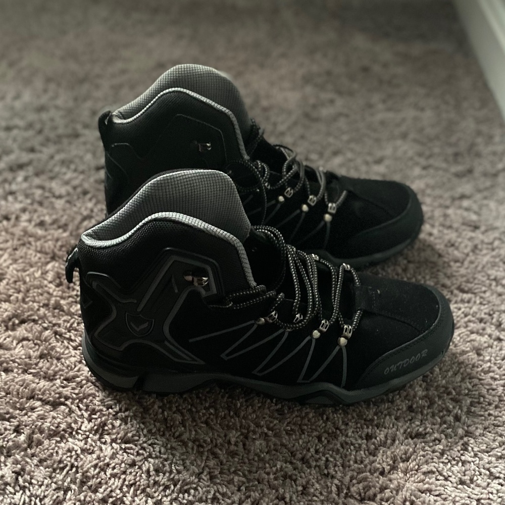Black shoes